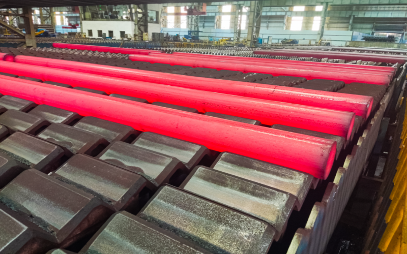 龍年開門紅！天榮軋鋼廠φ230規(guī)格棒材研發(fā)成功