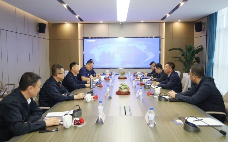 鄂托克旗委副書記、政府旗長蘇智雄到榮程集團(tuán)考察交流